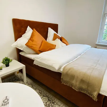 Habitación en casa particular Schones Naher Bahnhof Neustadt Zentral Wlan Dresde